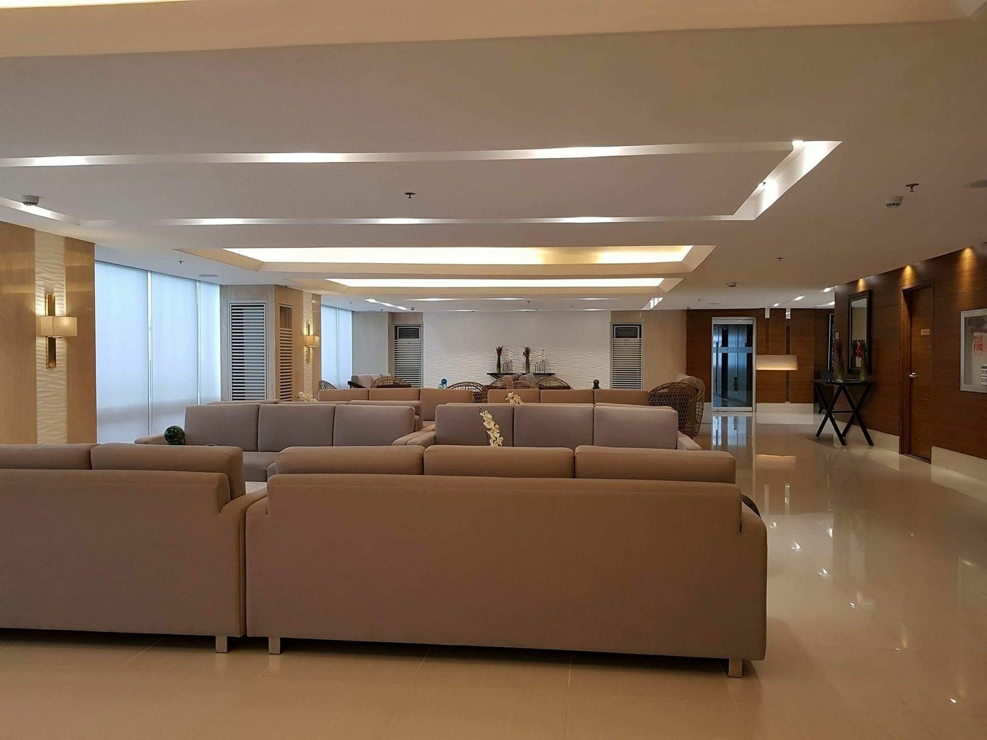 Breeze Residences Near World Trade Center Pasay Luaran gambar